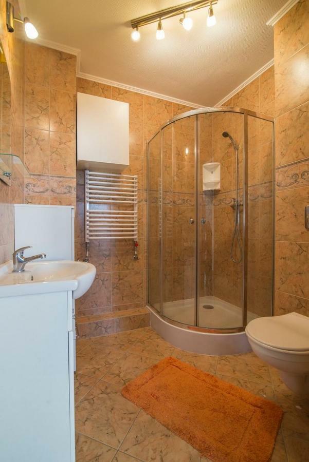 Pionow Rodzinne Apartamenty Urocza 10 Krynica Morska Εξωτερικό φωτογραφία